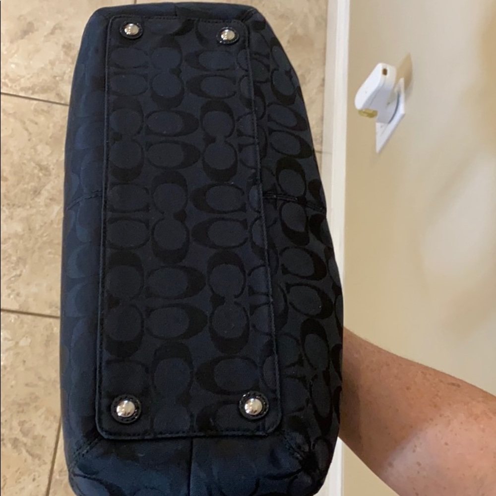 Black Coach Bag - Picture 4 of 6